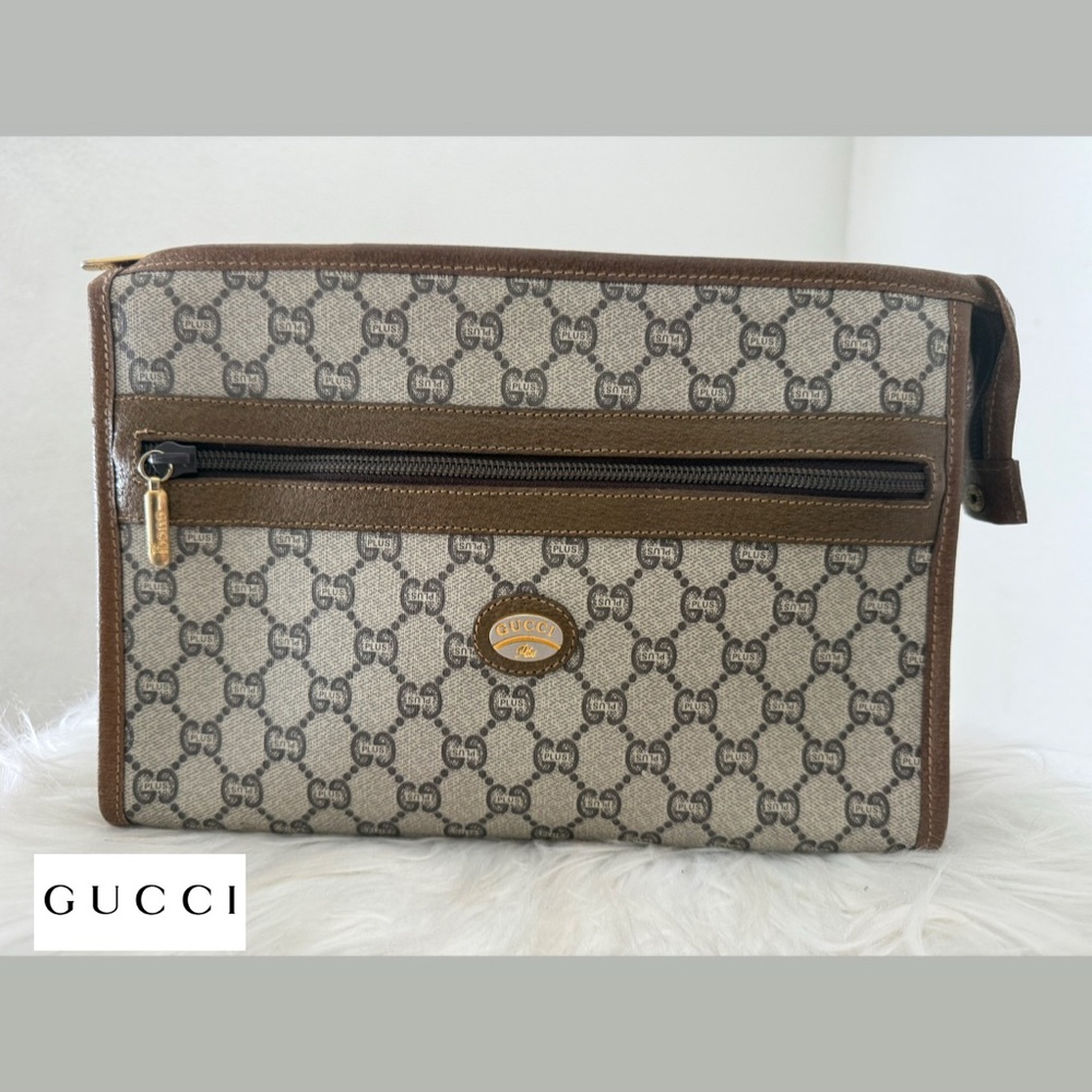 ***sold***GUCCI GG Plus Supreme Clutch Bag